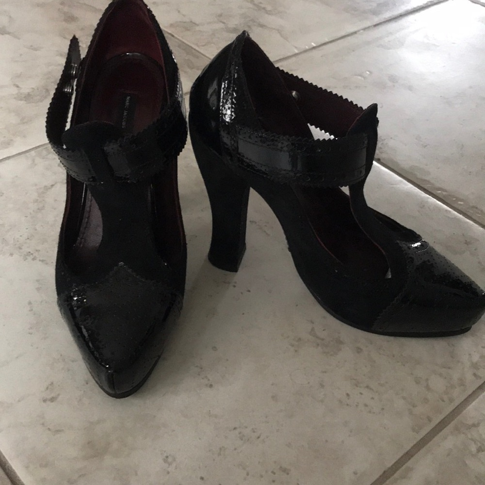 Marc Jacob black leather and suede heels